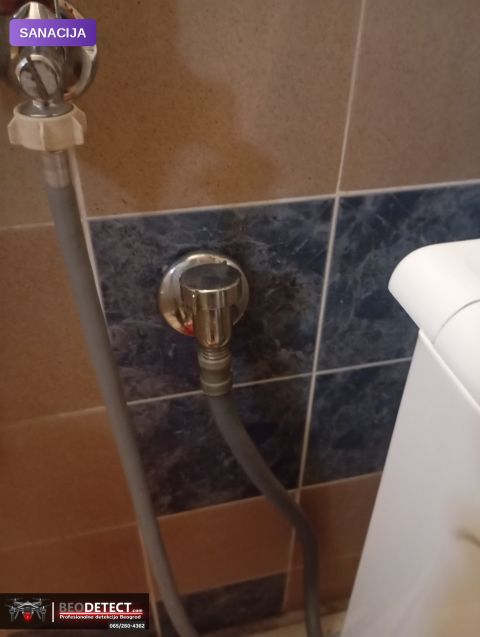VODA DOVOD – silikonirati oko kade debljim slojem silikona popuniti silikonom sve spojeve os…, Savski Venac 2 — Savski Venac, Beograd